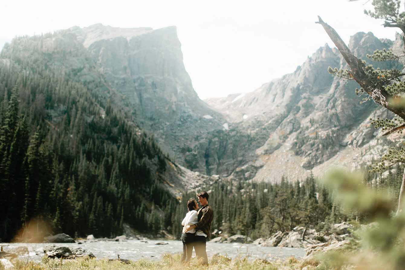 rockymountainnationalparkdreamlakengagementphotography-19