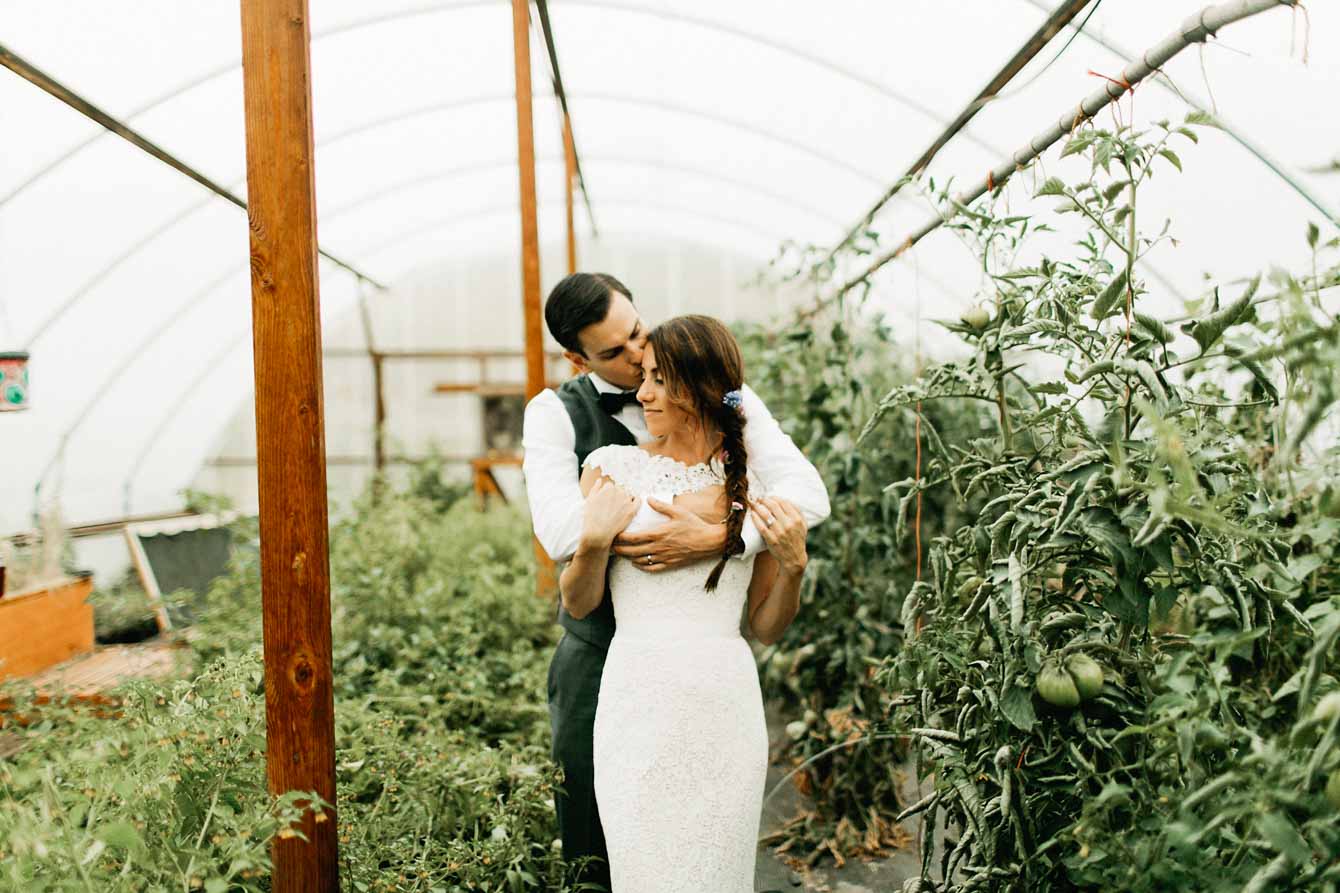 lyons_farmette_bohemian_colorado_wedding-18